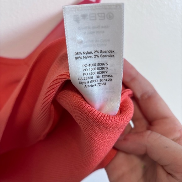 Aritzia Babaton twist front knit tank in Coral size Small - Picture 4 of 4